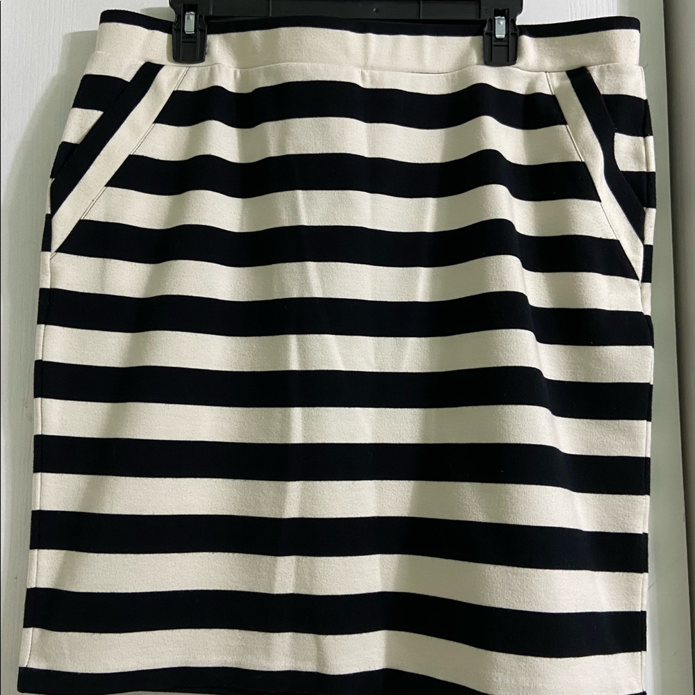 Elle Skirt size xl